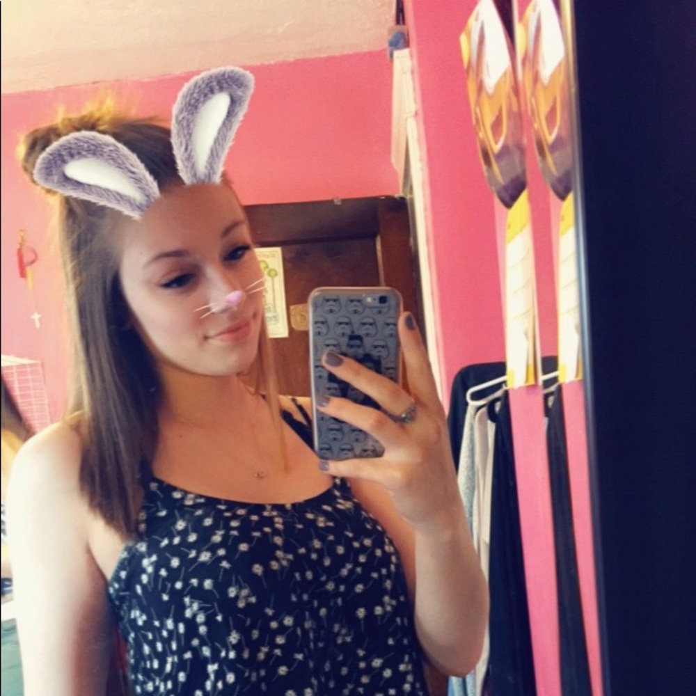 Meet your Posher, Amanda